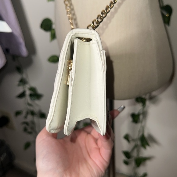 BEBE White Gold Crossbody Chain Strap Purse - Picture 7 of 9